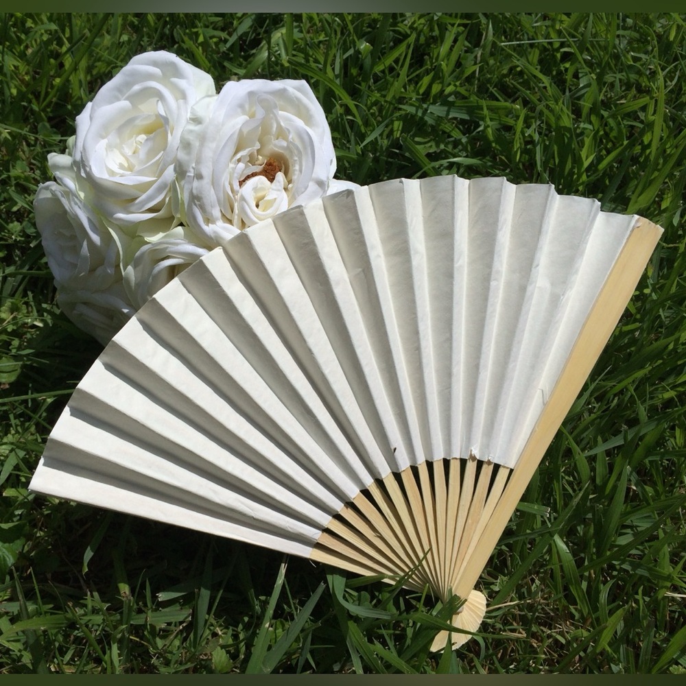 5 Ivory Paper Fans for Wedding Favor/ Set of 5 Beige Paper Fans